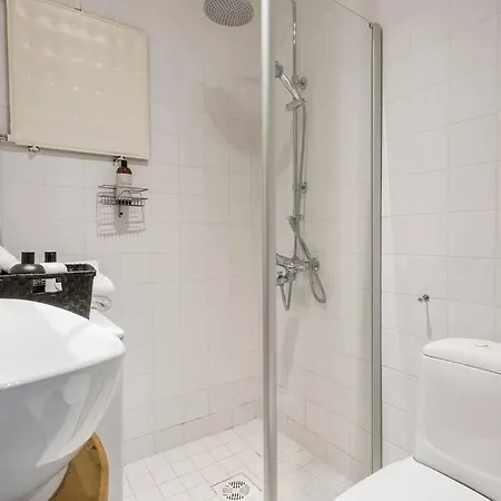Quaint Kallio Hideaway In Amazing Location * Helsínquia